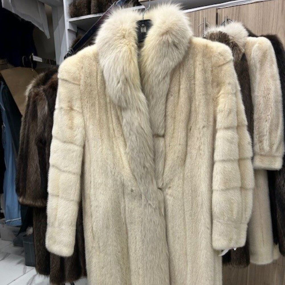 mink pearl w fox tuxedo trim very good condition large size, was 10k, now 1995